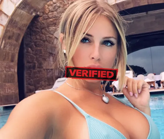 Britney Erdbeere Finde eine Prostituierte Coswig